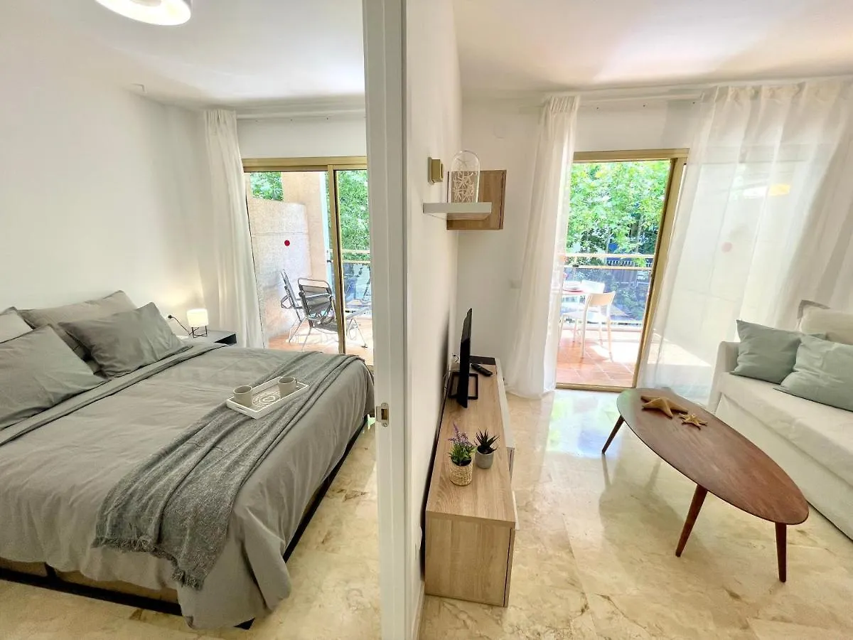 Apartbeach Michelangelo De Luxe Climatizado Y Junto Playa 08 Salou 0*,  Spain
